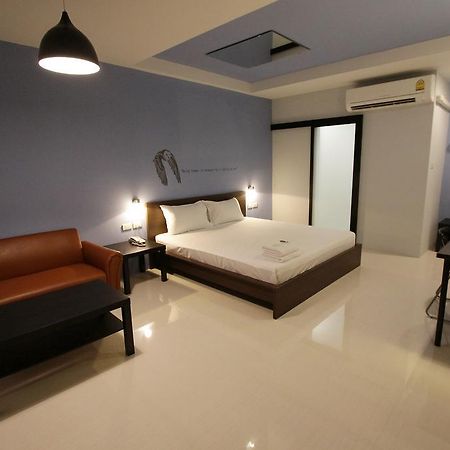 อีซี่ โมเทล บานา Hotel สมุทรปราการ ภายนอก รูปภาพ