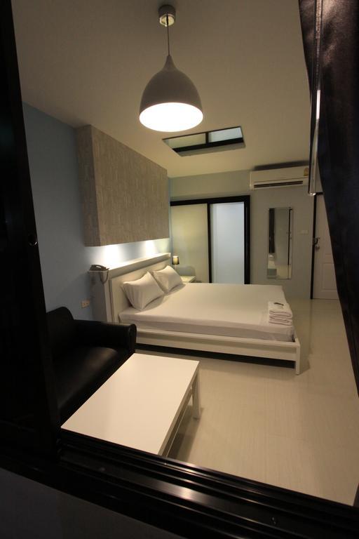 อีซี่ โมเทล บานา Hotel สมุทรปราการ ภายนอก รูปภาพ